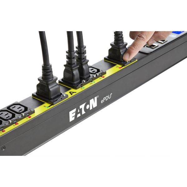 Eaton Managed rack PDU, 0U, L6-30P input, 5.76 kW max, 200-240V, 24A, 10 ft cord, Single-phase - Image 3