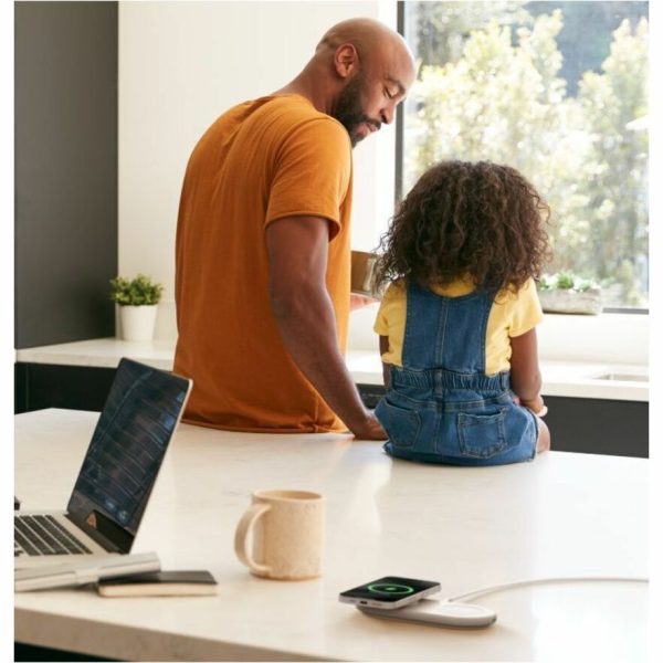 Belkin 2-in-1 Magnetic Wireless Charging Pad with Qi2 15W - Image 7