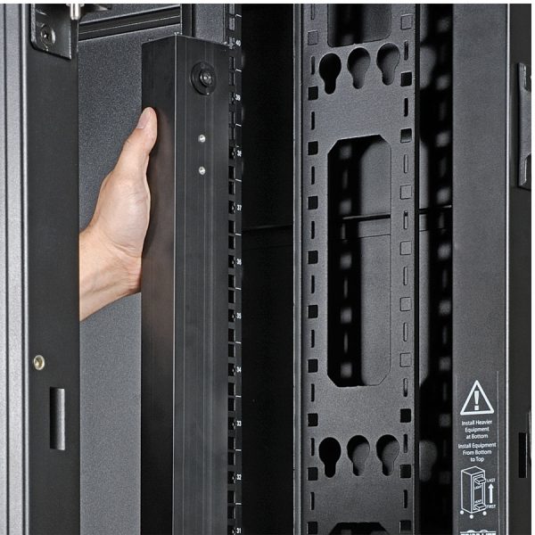 Eaton 5.5kW Single-Phase Switched PDU, Outlet Monitoring, 208/230V Outlets (20 C13 & 4 C19), 0U, LX Interface, TAA - Image 8