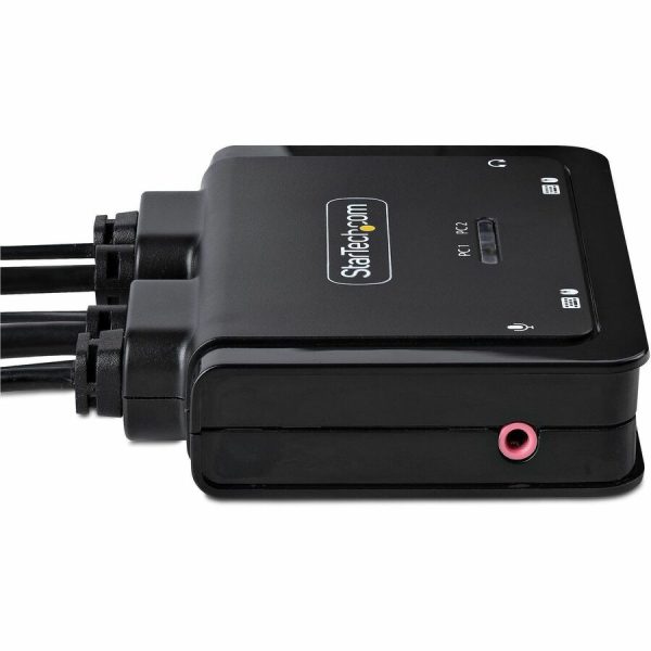 StarTech.com 2-Port USB-C Cable KVM Switch, 4K 60Hz DisplayPort Output, Compact KVM with 4ft/1.2m Integrated Host Cables, Bus Powered - Image 3
