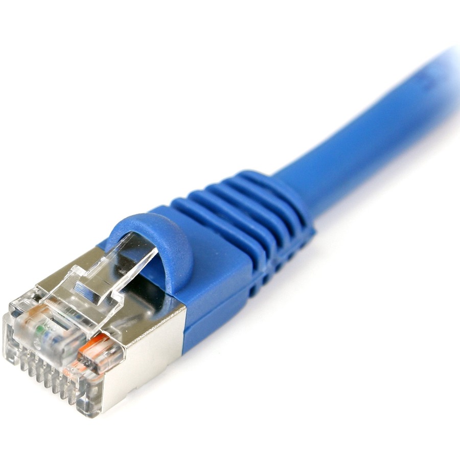 StarTech.com 50 ft Blue Shielded Snagless Cat5e Patch Cable - Image 2