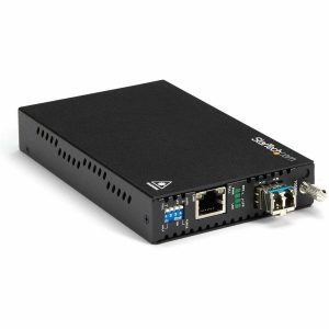 StarTech.com Gigabit Ethernet Copper-to-Fiber Media Converter - SM LC - 10 km - Ethernet Media Converter - GbE Converter