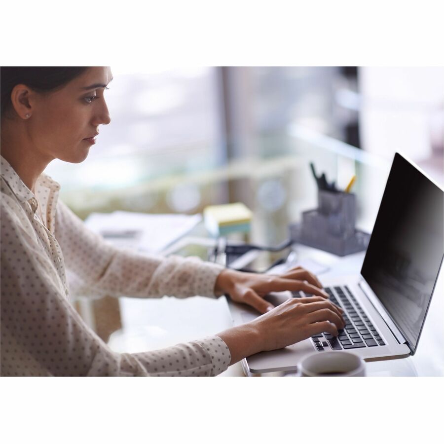 3M™ Privacy Filter for 14" Widescreen Laptop - Image 3