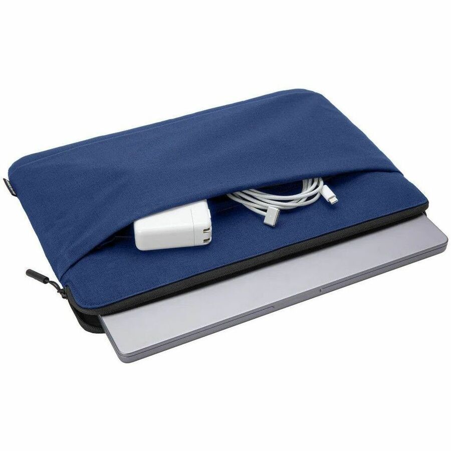 Incipio GO Carrying Case (Sleeve) for 16" Apple MacBook Pro - Navy - Image 3