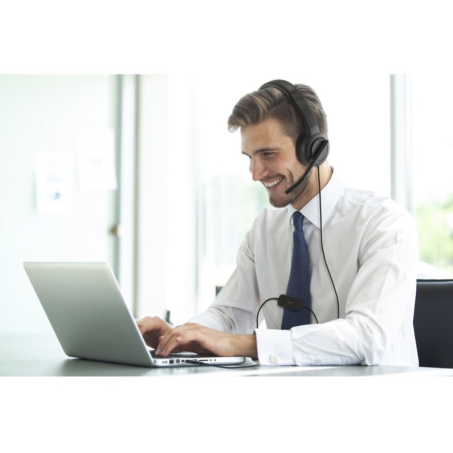 Kensington CA1020 USB-A to USB-C M/F Adapter - Image 4