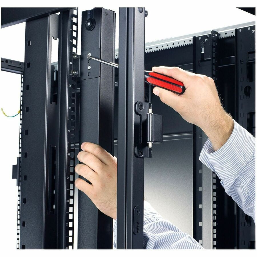 APC Basic Rack 1.92kVA PDU - Image 5