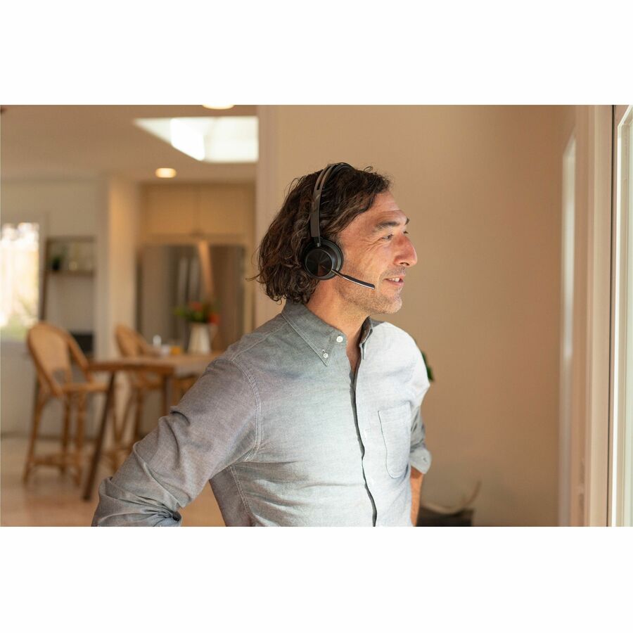 Poly Voyager Focus 2 USB-C-C Headset +USB-C/A Adapter - Image 8