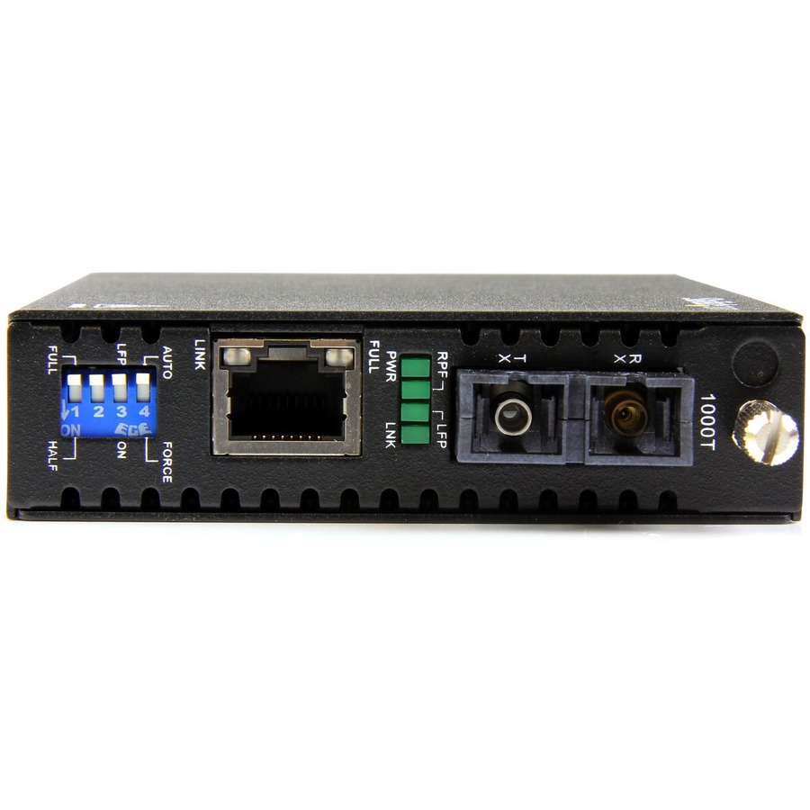 StarTech.com Gigabit Ethernet Single Mode Fiber Media Converter SC 40 km - 1000 Mbps - Image 2
